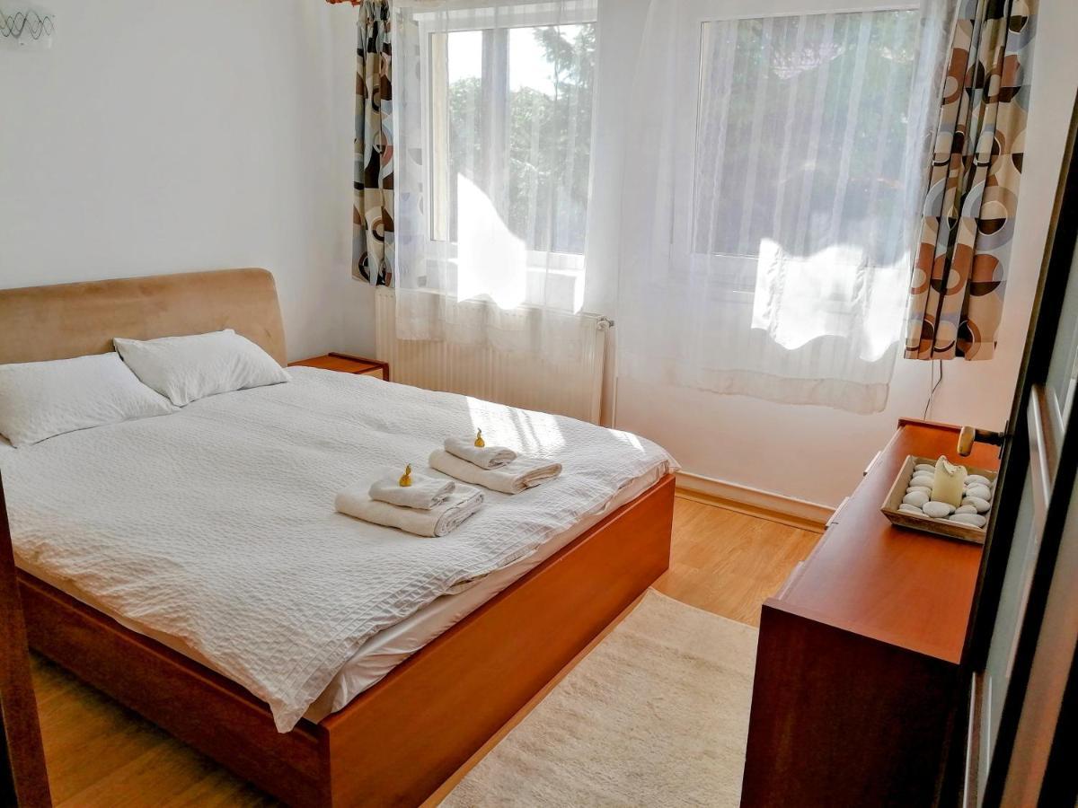 Lend Apartment Miercurea Ciuc Esterno foto