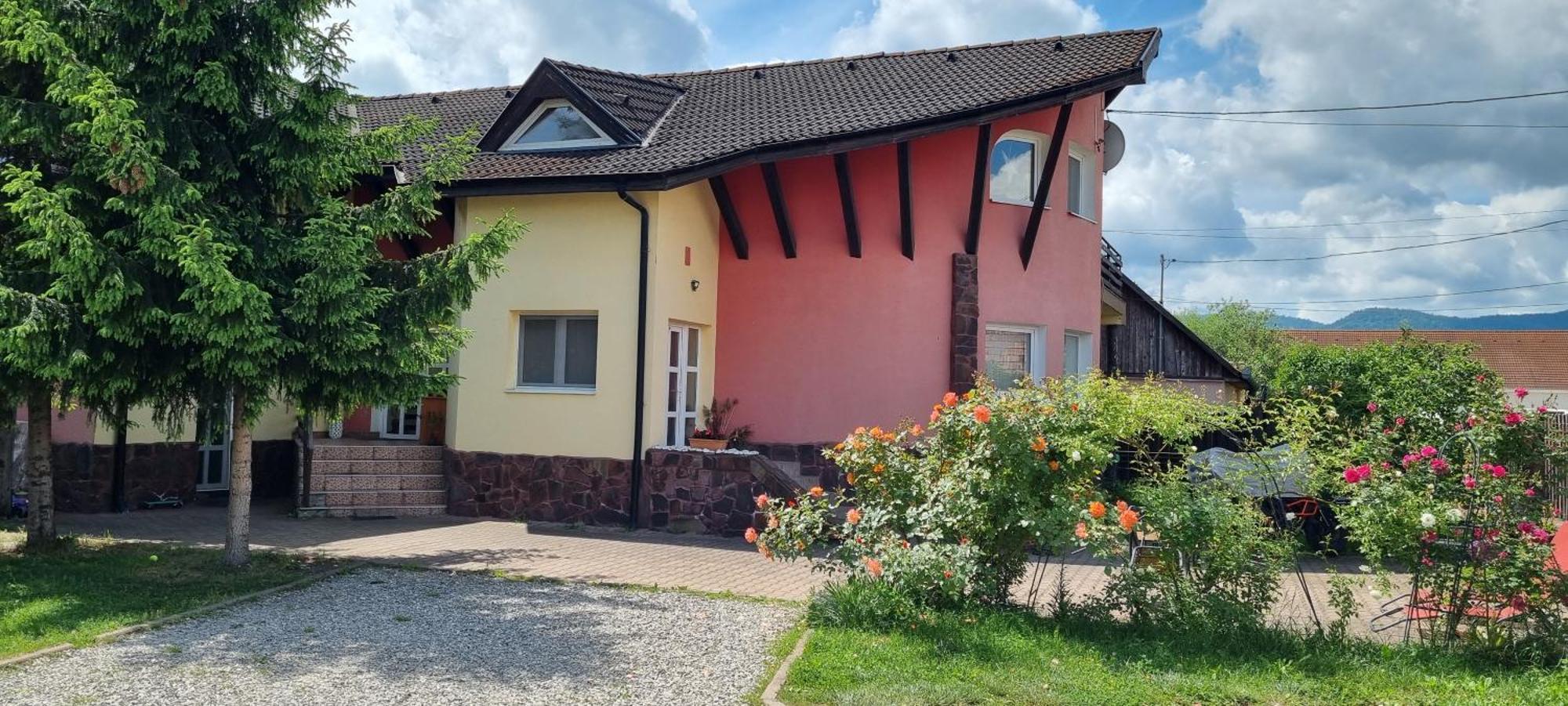 Lend Apartment Miercurea Ciuc Esterno foto